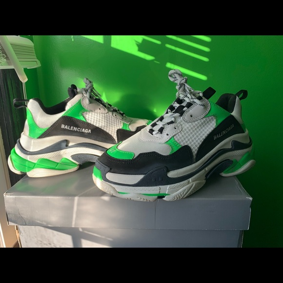 Balenciaga Shoes - Balenciaga triple S